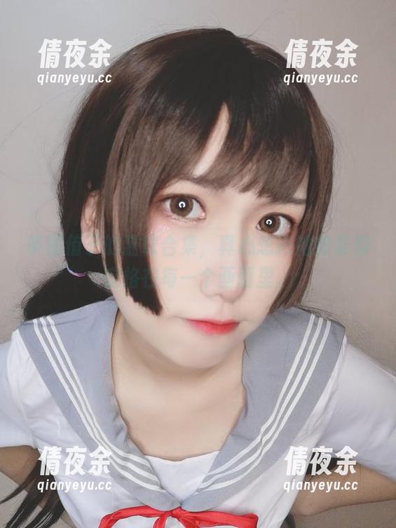 芋圆侑子的猫咪合集，真心想把她的姿势定格在每一个画面里。