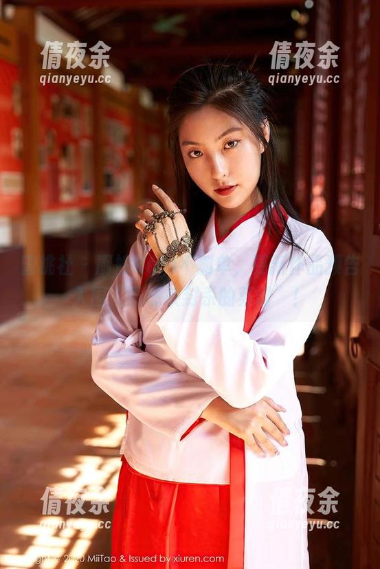 蜜桃社 - 厨娘Rola不孤单，更新作品预告入围“最想被封杀的菜谱”！