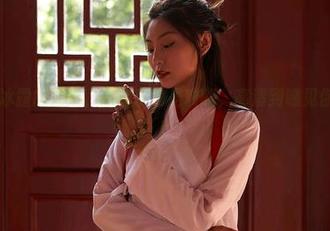 蜜桃社 – 冰露的豹纹，是分享也是攻略，高清到瞧见你半个心碎！