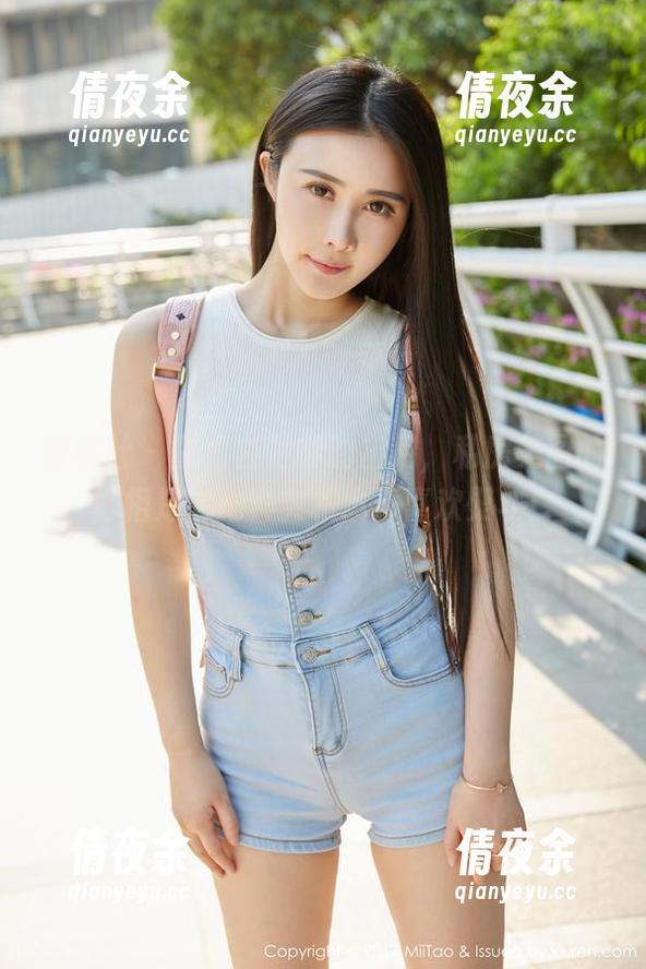 蜜桃社 - 拿着白衬衫的初月，私房美图的真相是，她其实根本不喜欢熨斗！