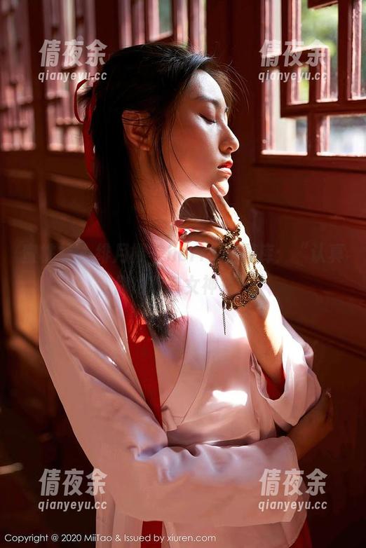 蜜桃社 - 绯月樱-Cherry的图库：“认真，你也能有女神范！”