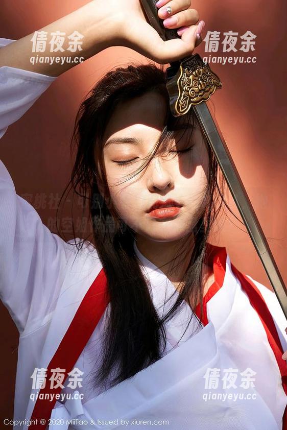 蜜桃社 - 可别小看韵莉娜VANILLA，她的空姐作品可不只在网盘里哦！