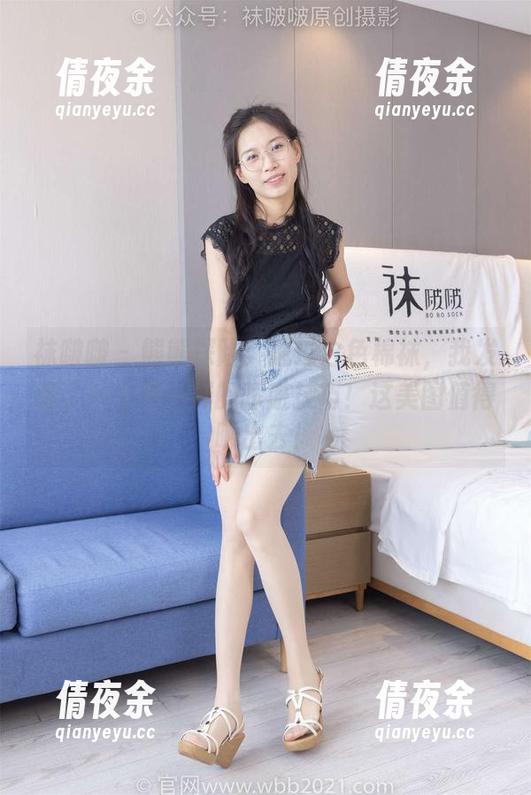 袜啵啵 - 熊熊探险：通过白色棉袜，我发现了一个不一样的踩脏技巧！这美图值得晒出去！
