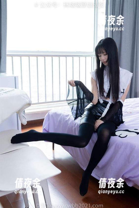 袜啵啵 - 芝士最新图集：黑棉袜，这袜子到底有多好看？