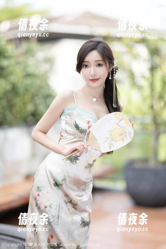 语画界 - 安琪Yee来一发免费的修女风，美图之下没几分“禁忌”气息吗？