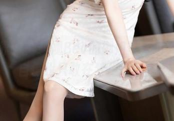 语画界 – 郑颖姗Bev的御姐写真集，这种自信我只敢在梦里拥有。