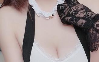 原以为只是雯粥粥的女仆黑丝资源，没想到却被拉进了另一种轻松氛围。